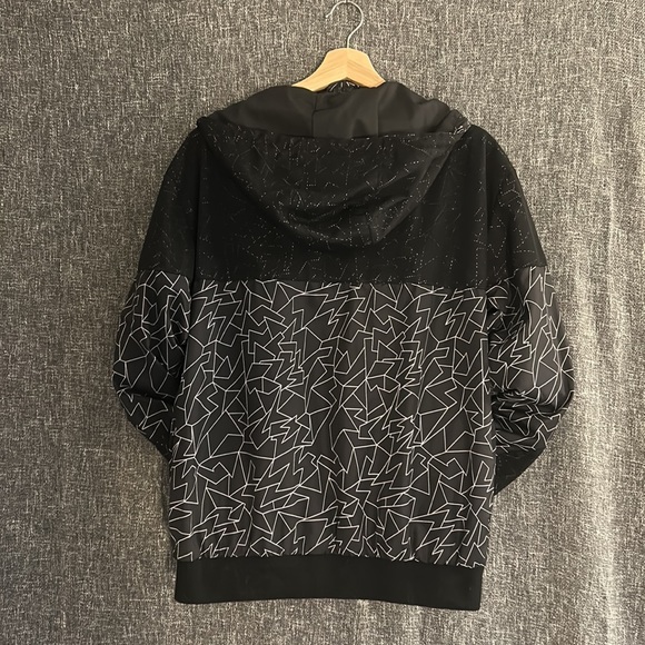 Windbreaker, Geometric pattern - Picture 5 of 8